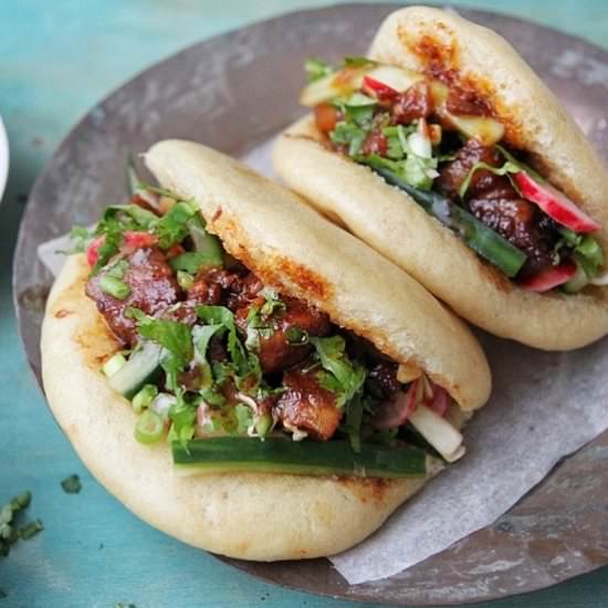 Taiwanese pork buns