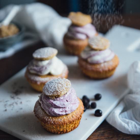 muffin semla with blueberry cream