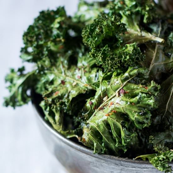Kale chips with zaatar