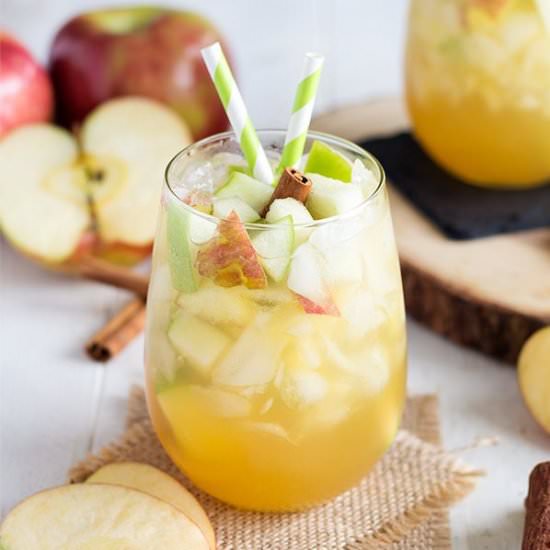 Apple Pie Sangria