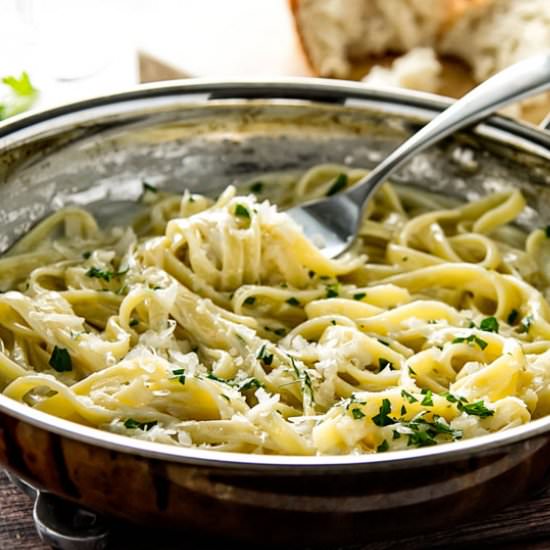 Fettuccine Alfredo