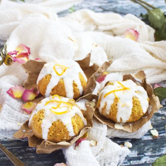 Low-Carb Cardamom Tea Cakes