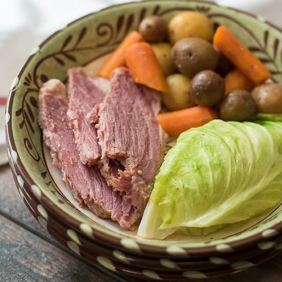 Slow Cooker Corned Beef and Cabbage