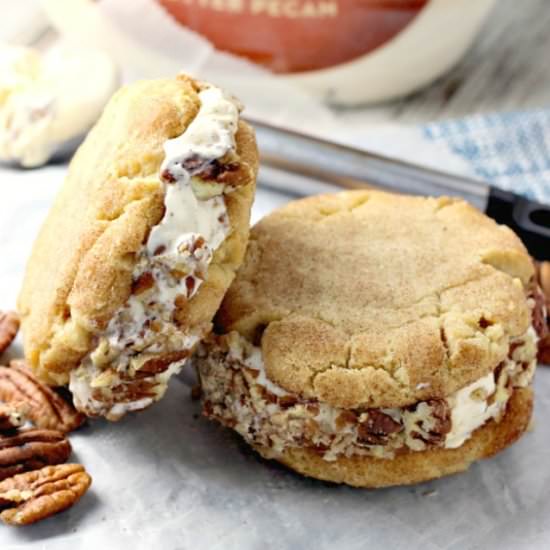 Butter Pecan Snickerdoodle Sandwich
