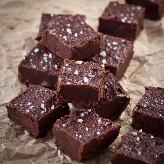 5 Ingredient Tahini Fudge