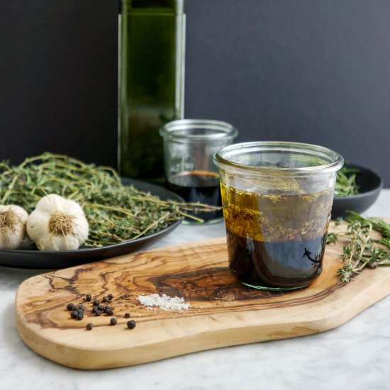 Balsamic Herbs Dressing