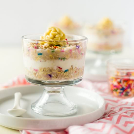 Funfetti Protein Overnight Oats