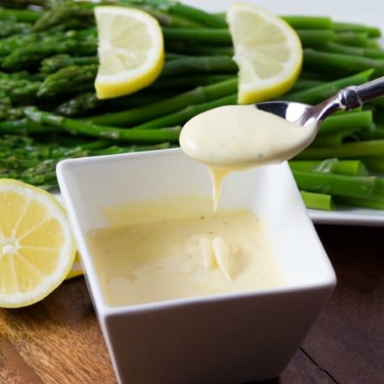 Asparagus with Blender Hollandaise