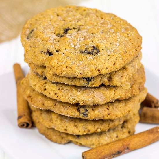 Cinnamon Oatmeal Raisin Cookies