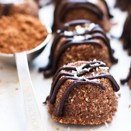 Healthy No-Bake Chocolate Macaroons