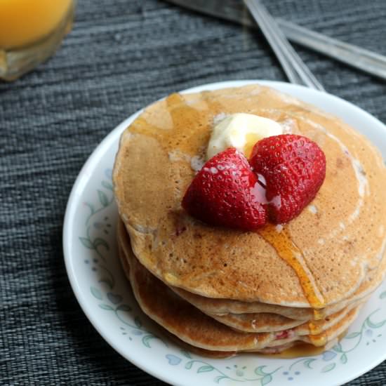 Eggless Whole Wheat Pancakes