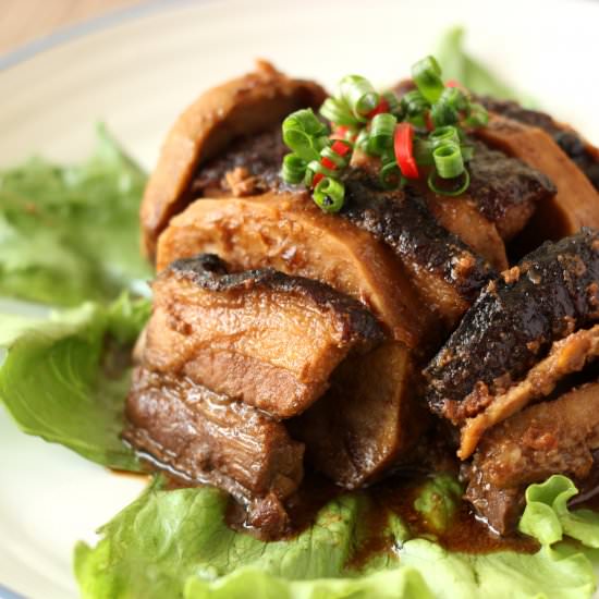 Pork Belly with Taro (Yam)