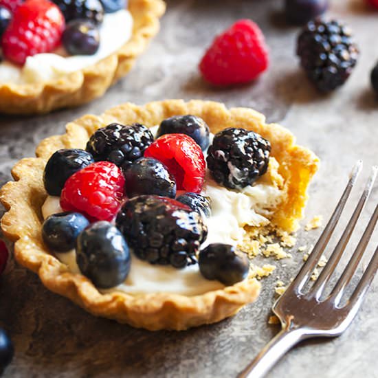 Mascarpone Fruit Tart