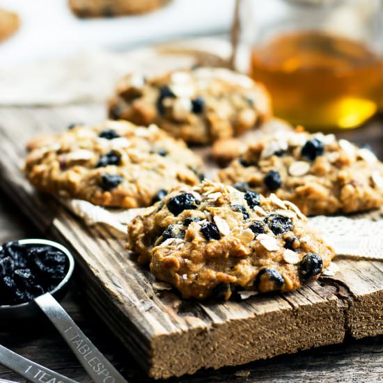Blueberry & Oats Breakfast Cookies