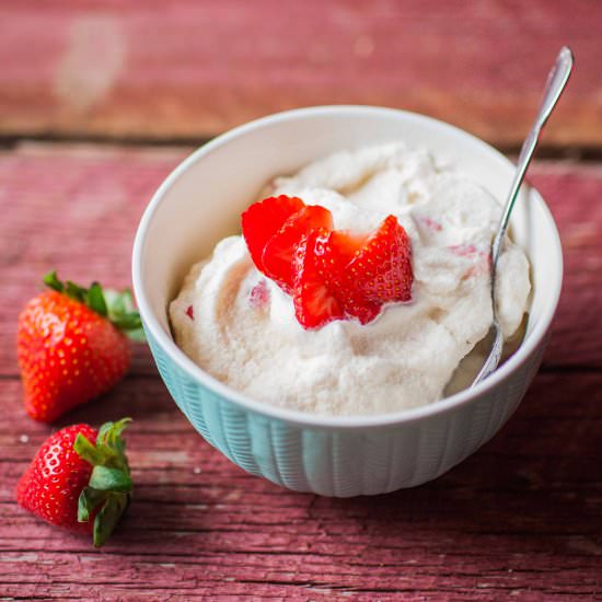 Homemade Strawberry Ice Cream