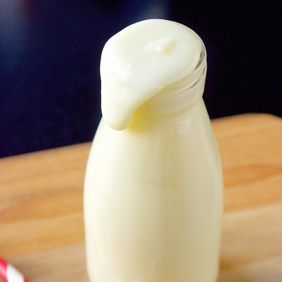 Homemade Sweetened Condensed Milk