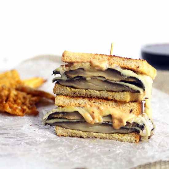 Grilled portobello patty melt