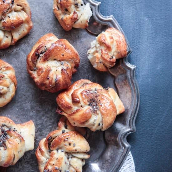 Fluffy Cardamom Buns (step by step)