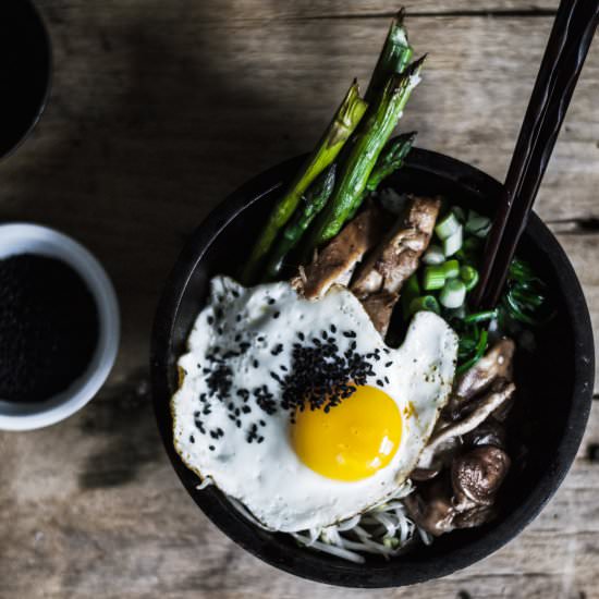 Healthy Cauliflower Rice Bibimbap