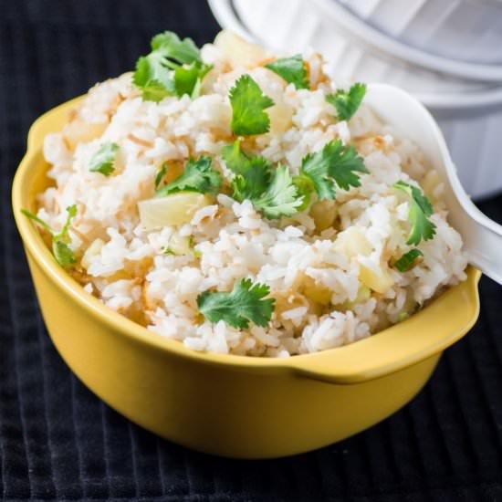 How to Make Pineapple Coconut Rice