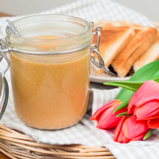 Homemade Peanut Butter