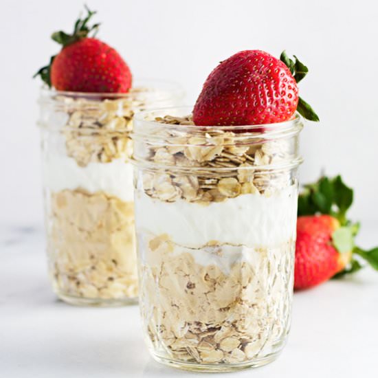 Strawberries & Cream Overnight Oats