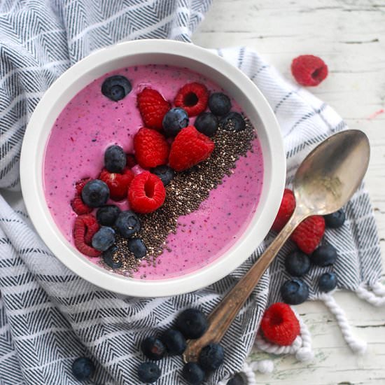 Berry Protein Smoothie Bowl