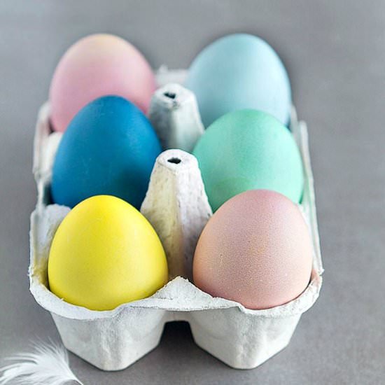 How to Dye Easter Eggs Naturally