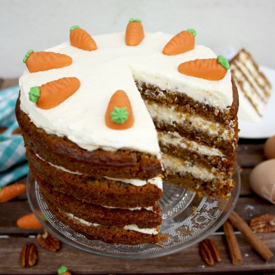 Super Moist Carrot Cake