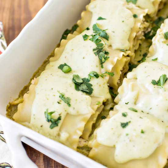 Pesto Chicken Lasagna Rollups