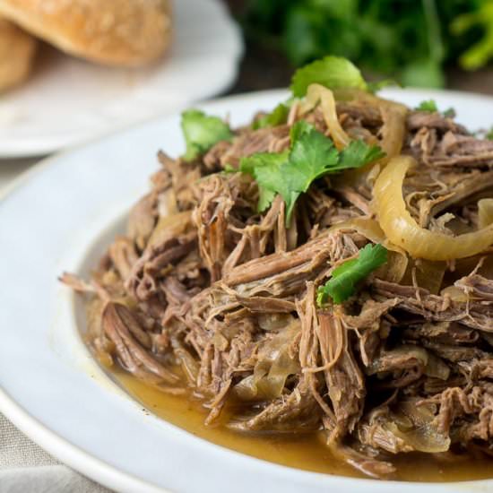 Slow Cooker Pulled Pork Sandwiches