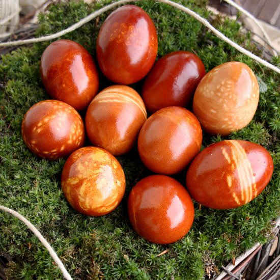 Natural Egg Dye with Onion Skins
