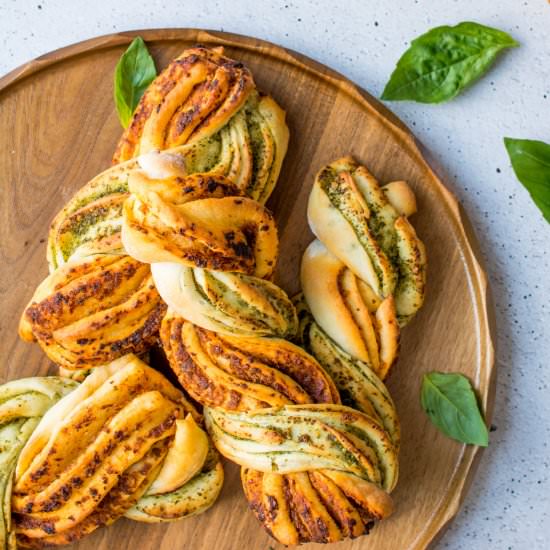Two Tone Pesto Twists