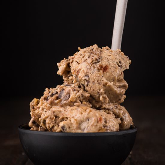 Ultra Caramel Choc Chip Ice Cream
