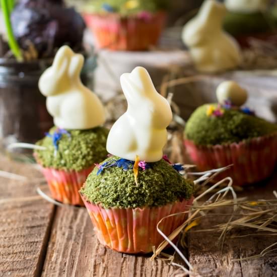 Easter muffins with moss