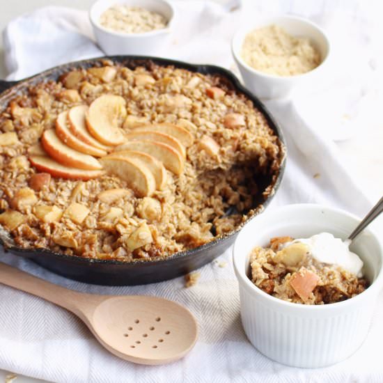 Apple Pie Baked Breakfast Oats