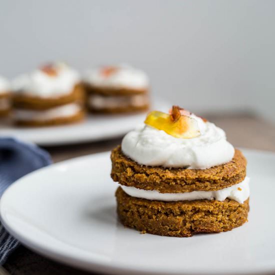 Mini Gluten-Free Carrot Cakes