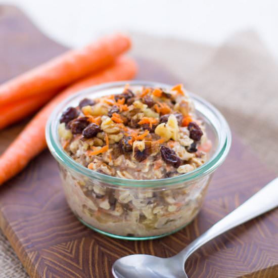 Vegan Carrot Cake Overnight Oats