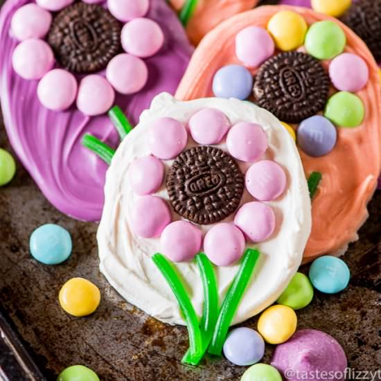 Easy Oreo M&M Flower Candy