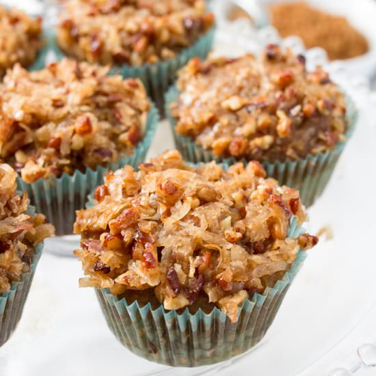 Old-Fashioned Oatmeal Cupcakes