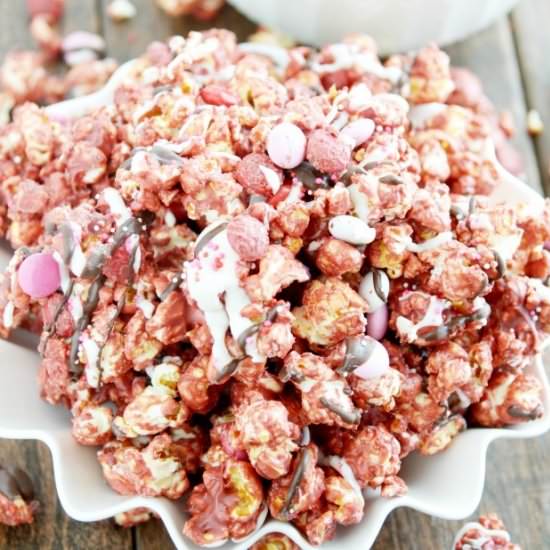 Red Velvet Tuxedo Popcorn