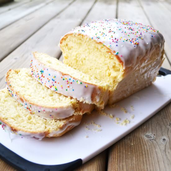 Paska (Mennonite Easter Bread)