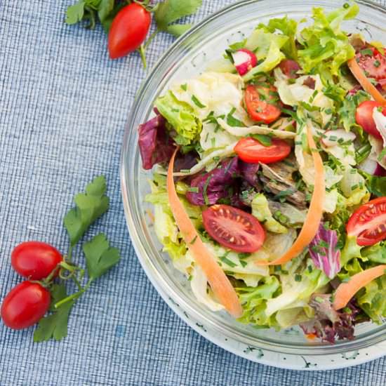 Mixed Salad with Cherry Tomatoes