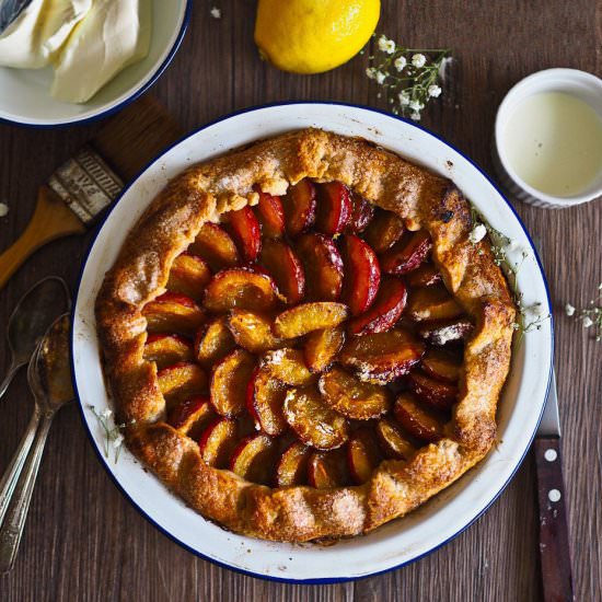 Sugar Plum Crostata