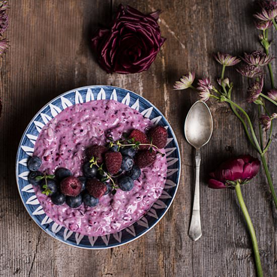 Reis Acai Frühstücks Bowl