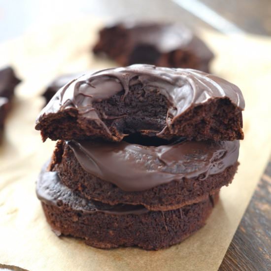 Coconut Flour Chocolate Donuts