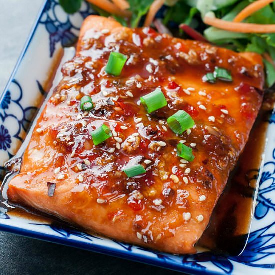 Sweet Chili Sriracha Glazed Salmon