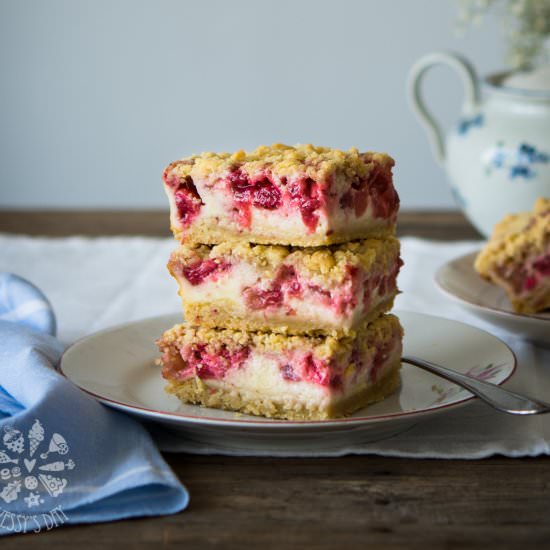 Strawberry Crumb Bars