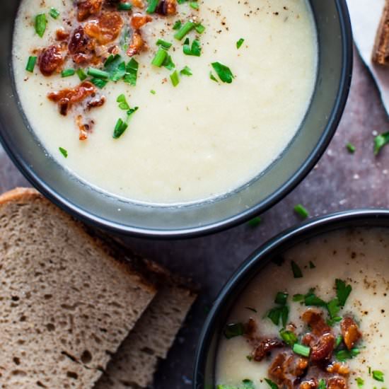 Cauliflower and Leek Soup