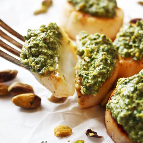 Scallops with Pistachio Pesto